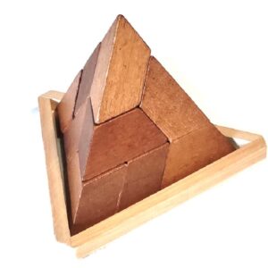 träpussel pyramid
